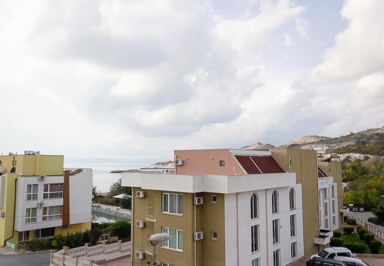 Apartment Lilia Kavarna Esterno foto